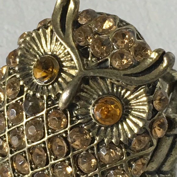 Vintage Rhinestone Owl 🦉Gold Tone Ring - Picture 3 of 8